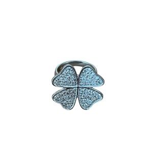 Lucky Clover Bling Ring!